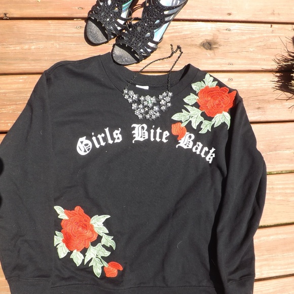Girls Bite Back black with red embroidered flowers - Picture 4 of 8